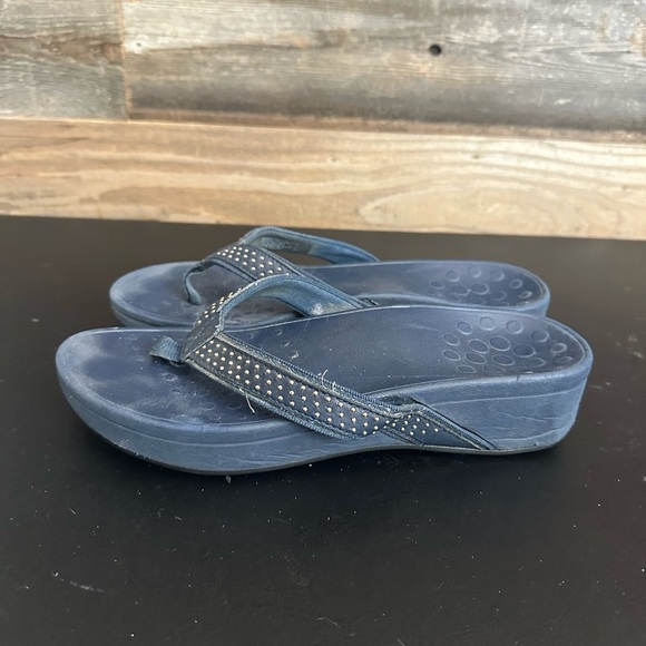 Vionic Blue Kehoe Platform Wedge Heel Gold Studded Flip Flops Women's size 9 - Picture 1 of 8